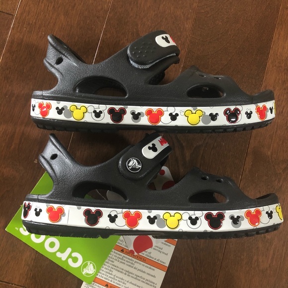 BNWT Crocs Crocband Disney Mickey Sandal size 12 - Picture 3 of 5